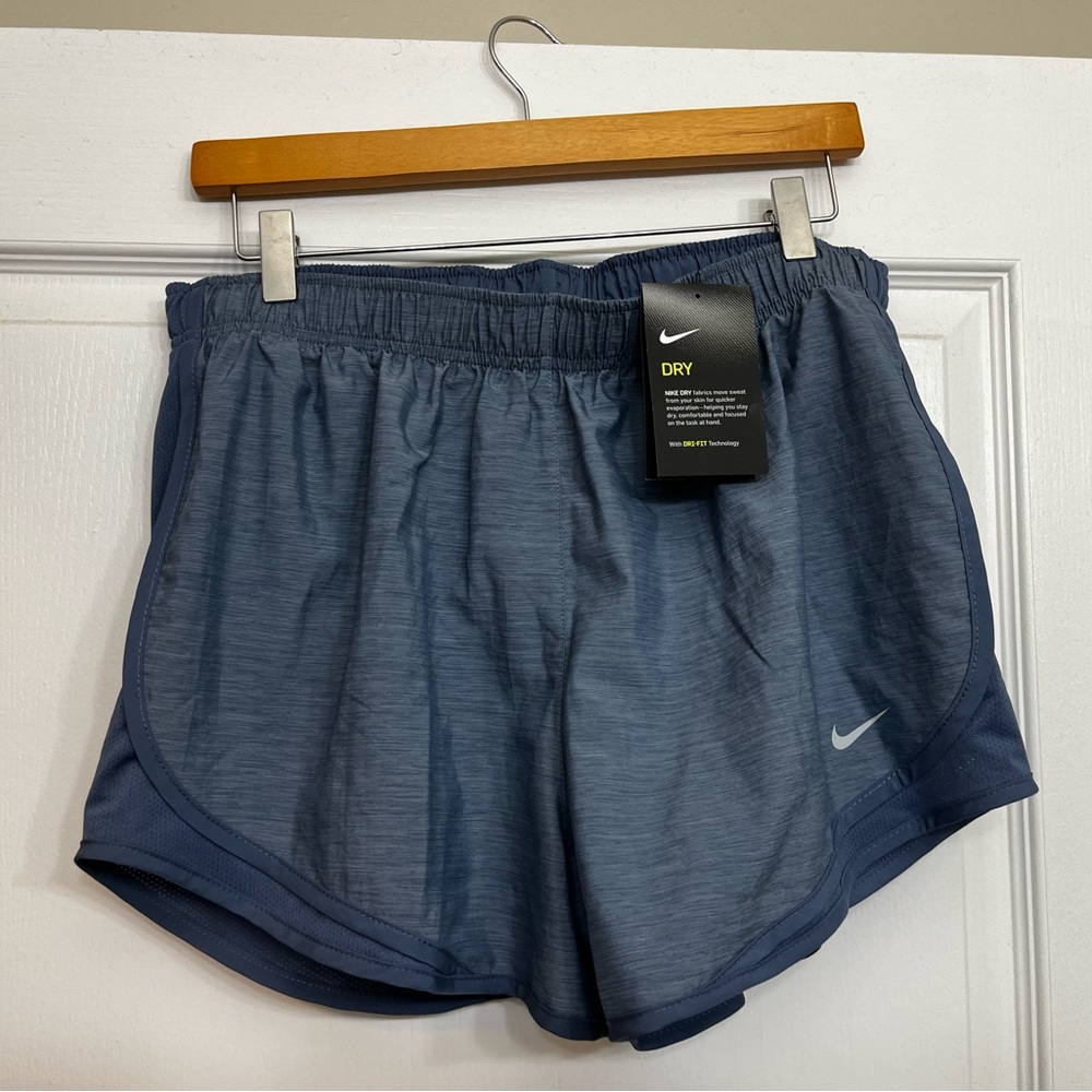 NWT Nike Women's Tempo Dri-FIT Running Shorts Sz XL Obsidean Heathered
